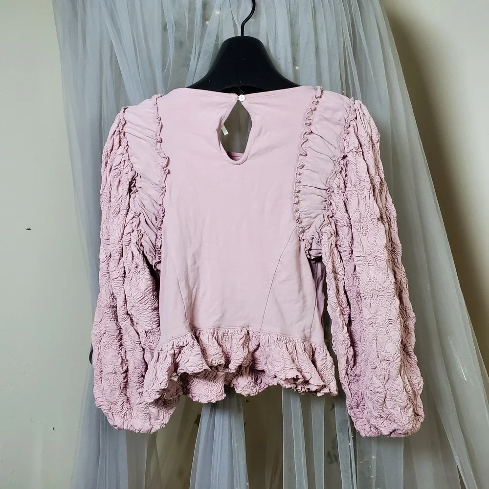 Free People Pink Olivia Top Ruffles Size S Puff Sleeve‎ Boho Feminine Romantic